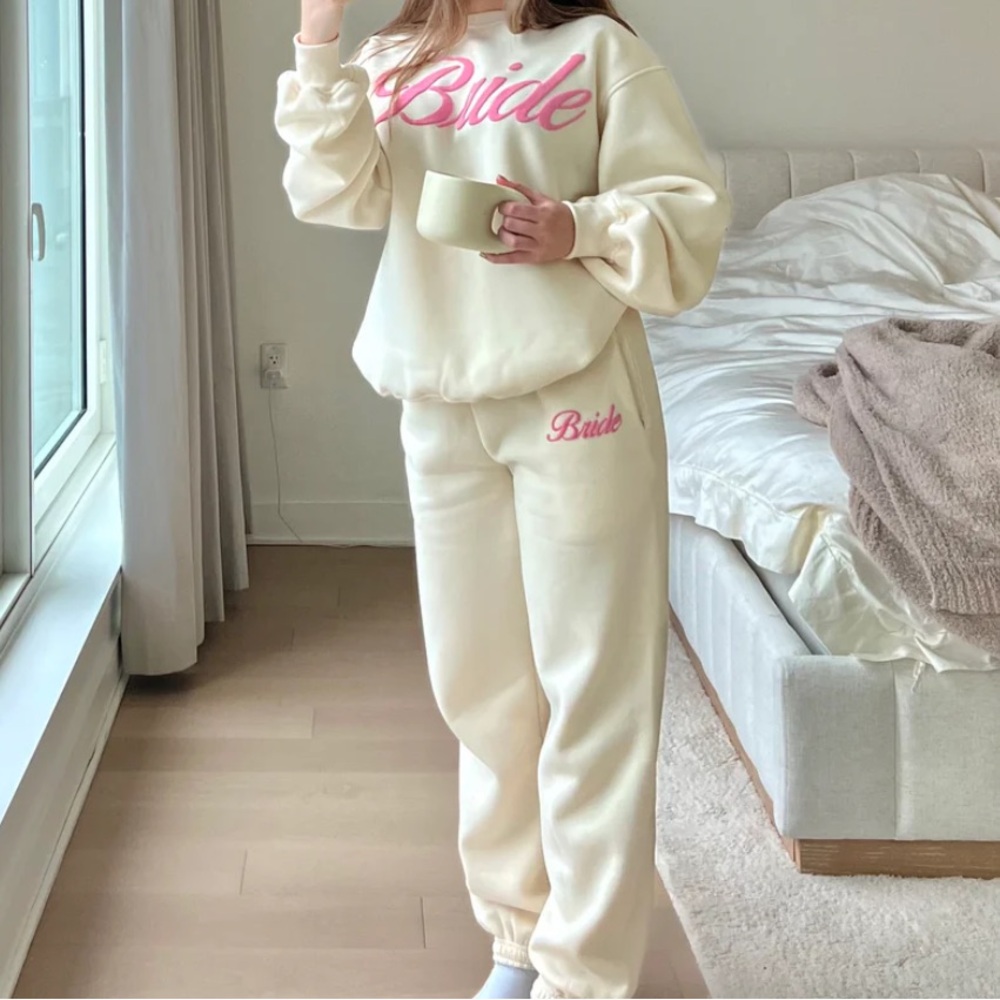 Happy Camp3r Bride Sweatshirt & Sweatpants